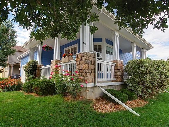Huge wrap porch