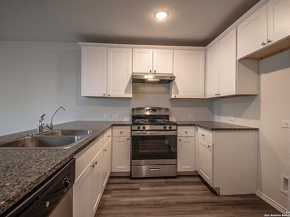 3rd image of 339 Pradera Butte
