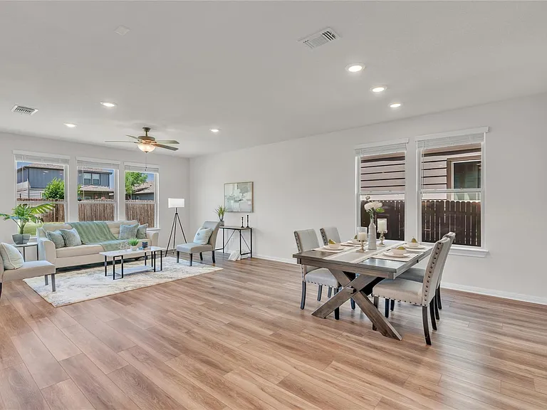 201 Bella Luna Way — Photo 3