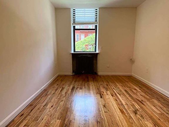 2nd image of 67 W 73rd St APT 1