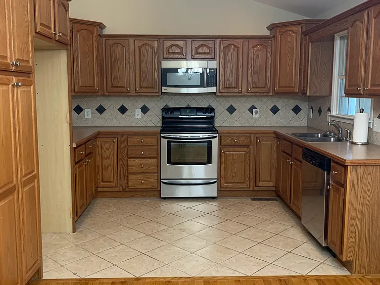 667 Ridgecrest Rd — Photo 13