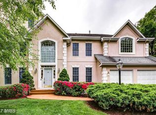 315 Moorefield Rd SW, Vienna, VA 22180