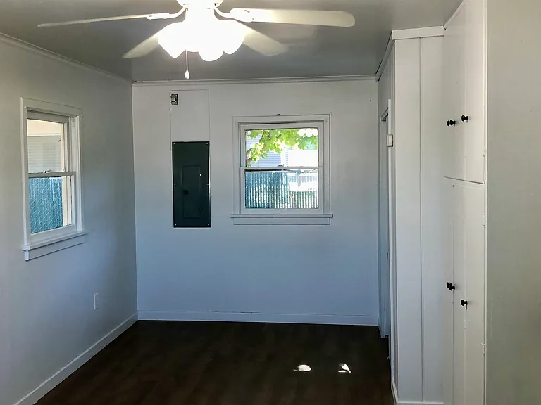 204 N 34th Ave — Photo 20