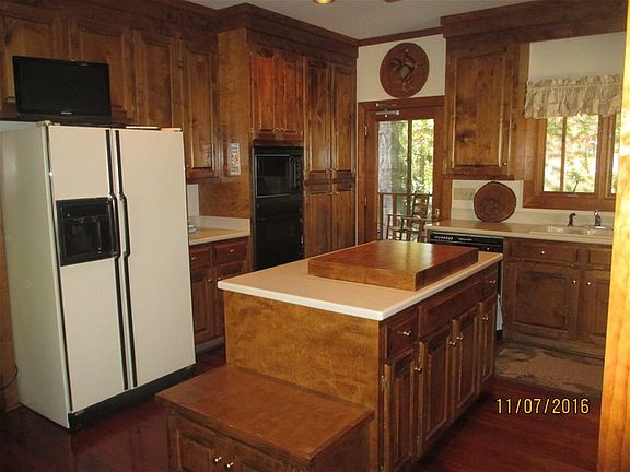 5th image of 919 Holly Knoll Dr