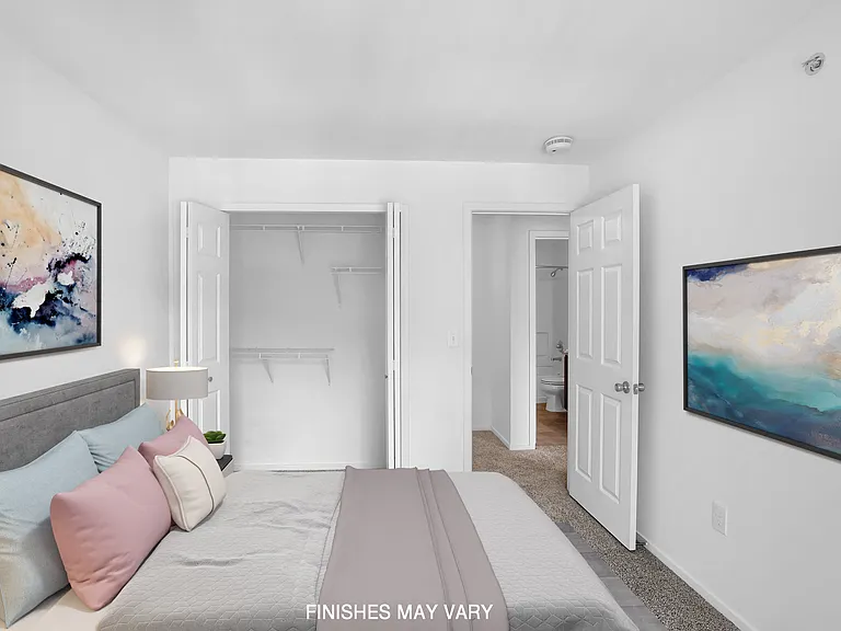 LakePointe Apartments — Photo 45