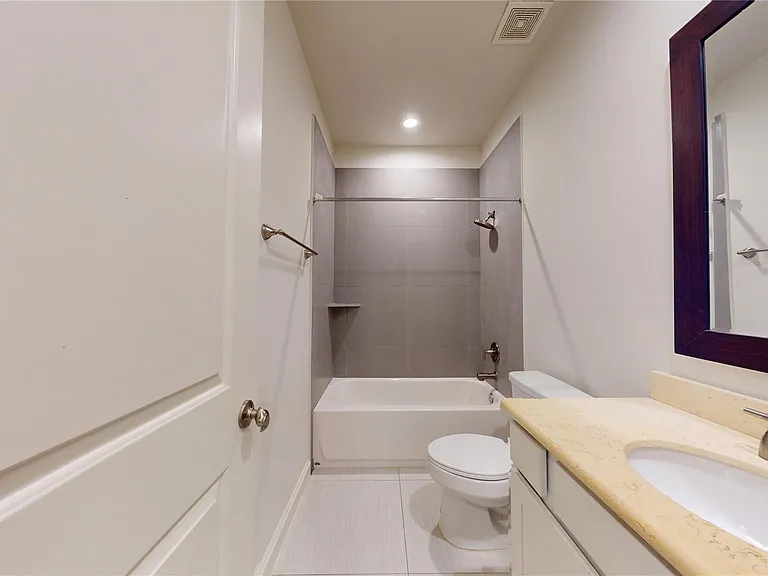 1708 Upland Lakes — Photo 35
