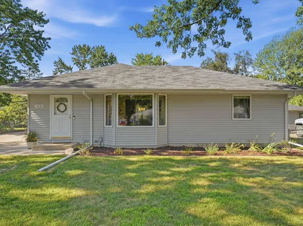 11724 Larch St NW, Coon Rapids, MN 55448