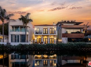214 Linnie Canal, Venice, CA 90291