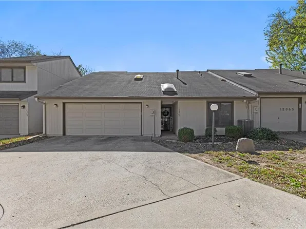 12367 Charlotte St, Kansas City, MO 64146