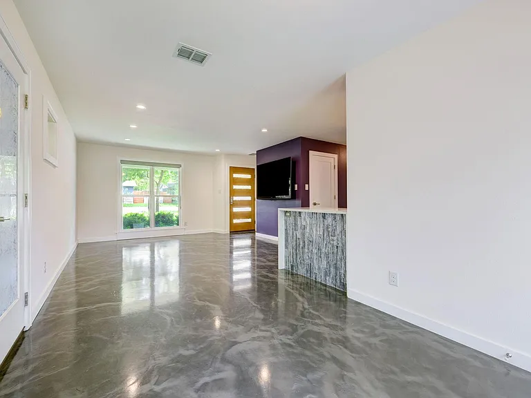 3100 Ray Wood Dr — Photo 8