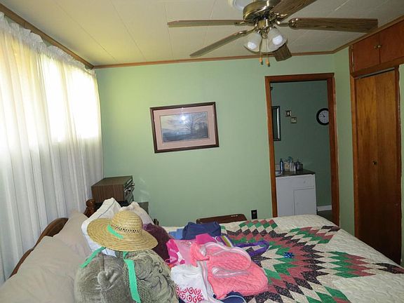 5th image of 515 Fletcher St