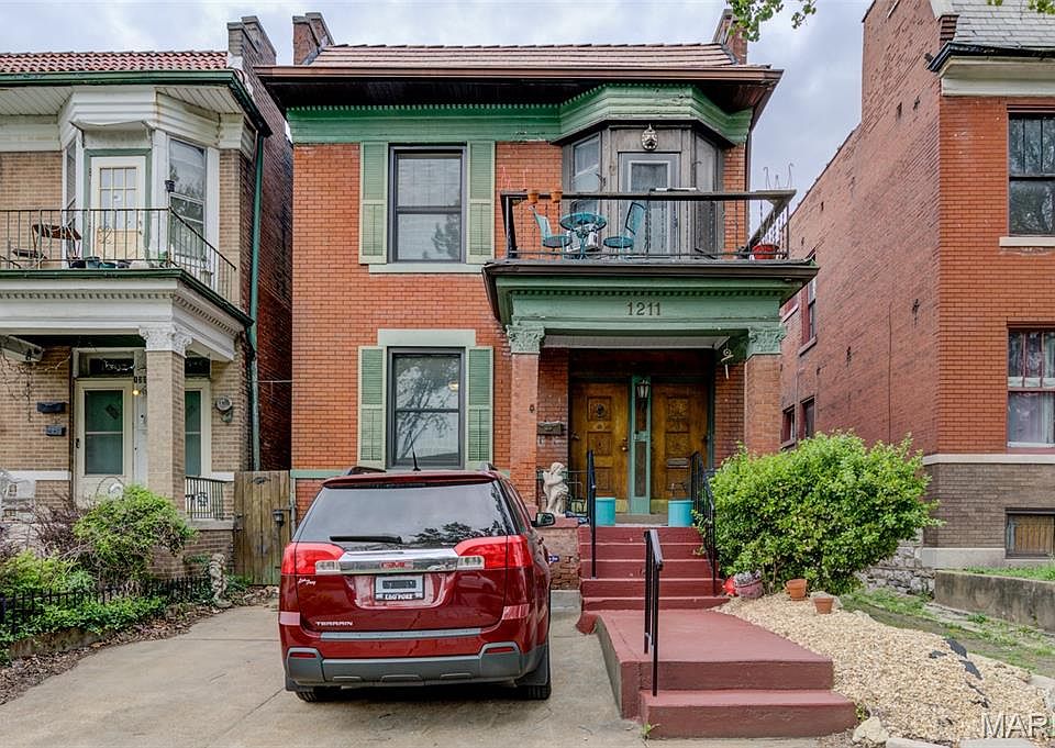 1st image of 1211 Clara Ave