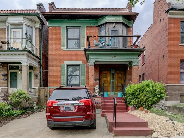 1211 Clara Ave, Saint Louis, MO 63112