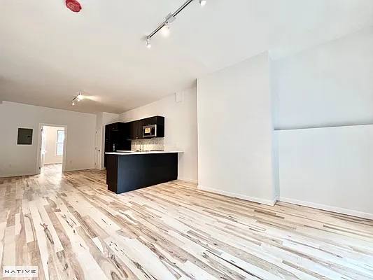 Rented by Native Real Estate LLC | media 8