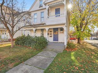 29 Fairview St #1, West Hartford, CT 06119
