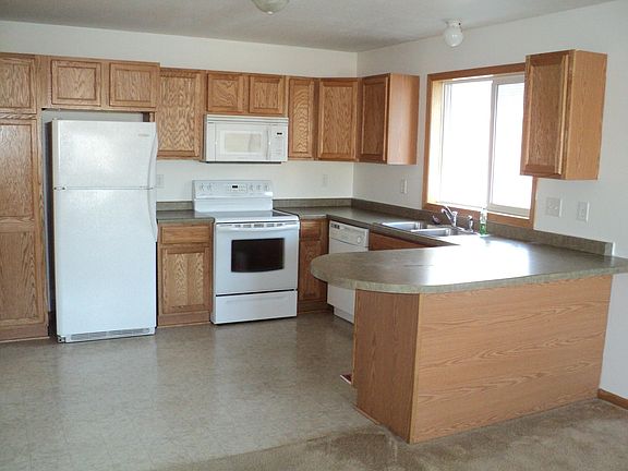 2nd image of 602 Juniper Ln NW