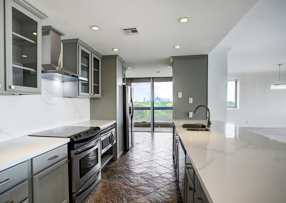 49 Briar Hollow Ln UNIT 1005, Houston, TX 77027 | Zillow