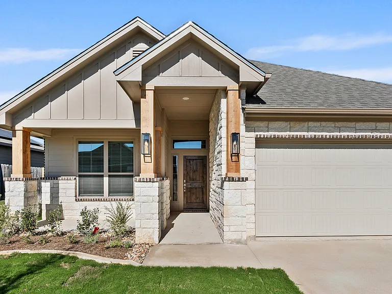 7310 Caladium Dr — Photo 2