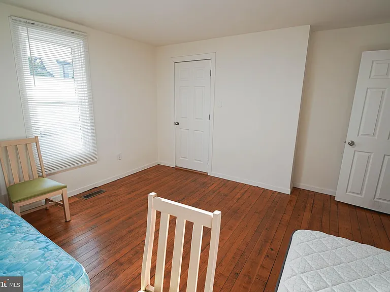 231 Newton St #A — Photo 24