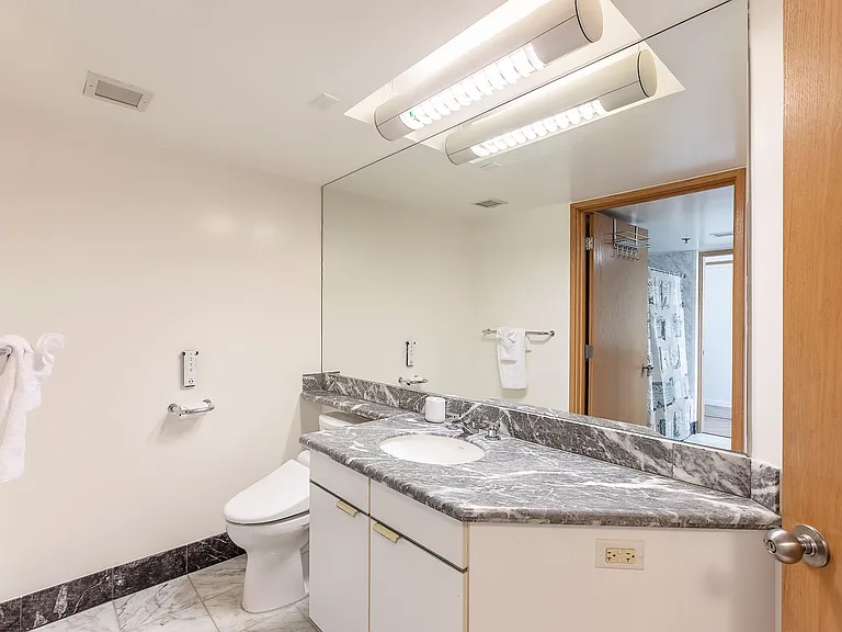 1888 Kalakaua Ave #903 — Photo 1
