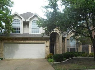 2643 Garden Ridge Ln, Arlington, TX 76006