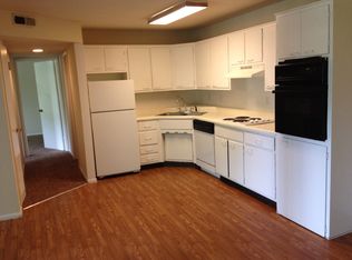 536 Turtle Creek North Dr APT 10, Indianapolis, IN 46227