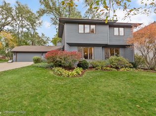 6127 Plymouth St, Downers Grove, IL 60516