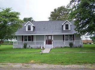 301 S Market St, Francesville, IN 47946