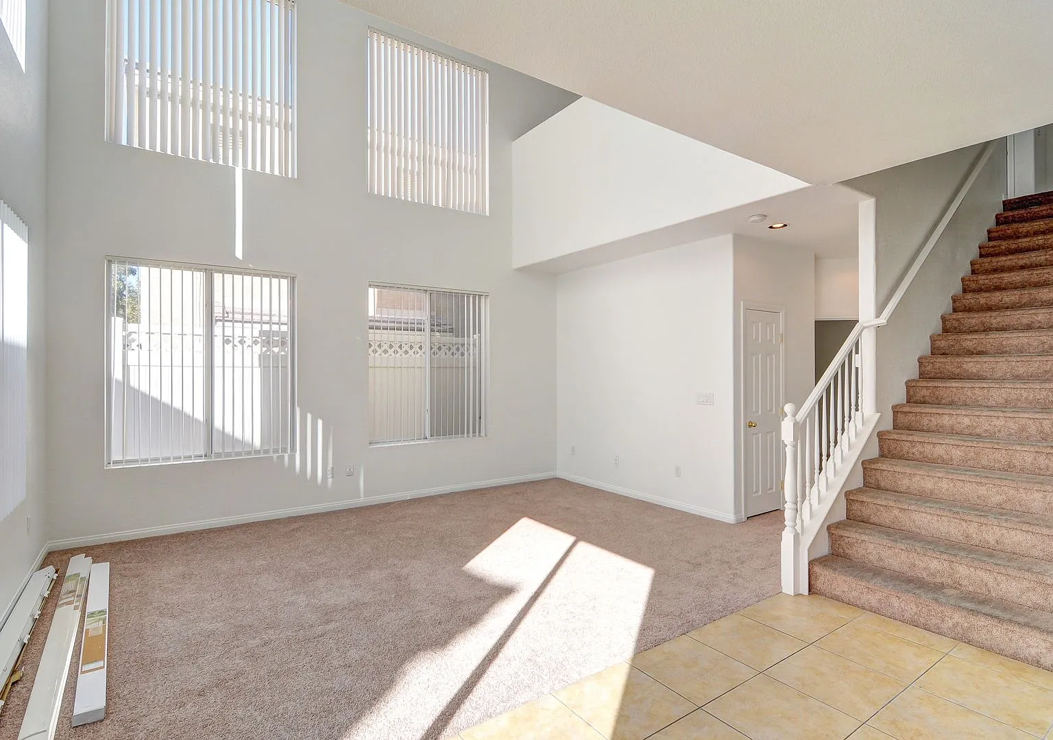 6180 Bridgeport Hills Avenue, Las Vegas, Nevada 89139 — Photo 2