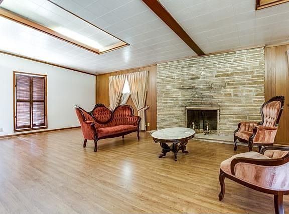 4th image of 6709 Golf Hill Dr