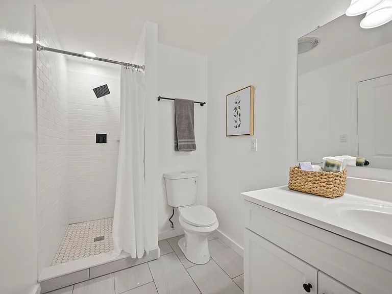 304 Hadaway Dr — Photo 23