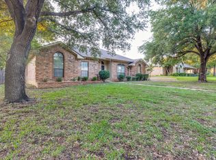 11 Kevin Ct, Mansfield, TX 76063