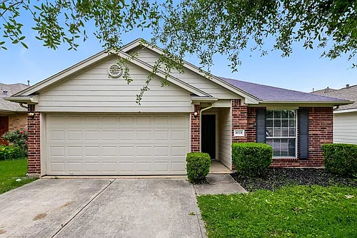 4018 Falvel Shadow Creek Dr Photo 1