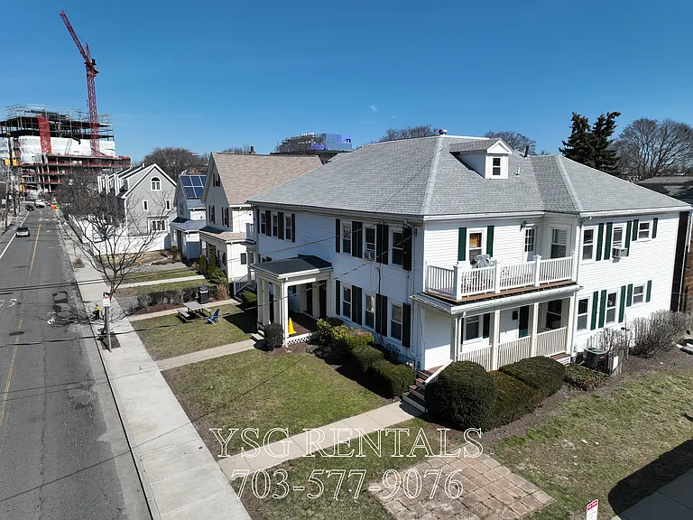 237 Everett St #237 — Photo 26