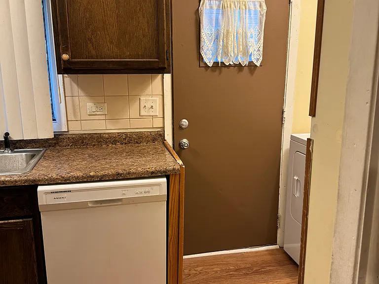6155 Kit Carson Dr — Photo 3