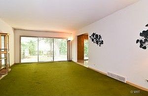 3rd image of 4444 W Devon Ave