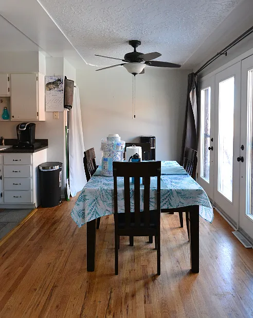6 bed, 3.0 bath, 2552 sqft, $2,900 — Photo 3