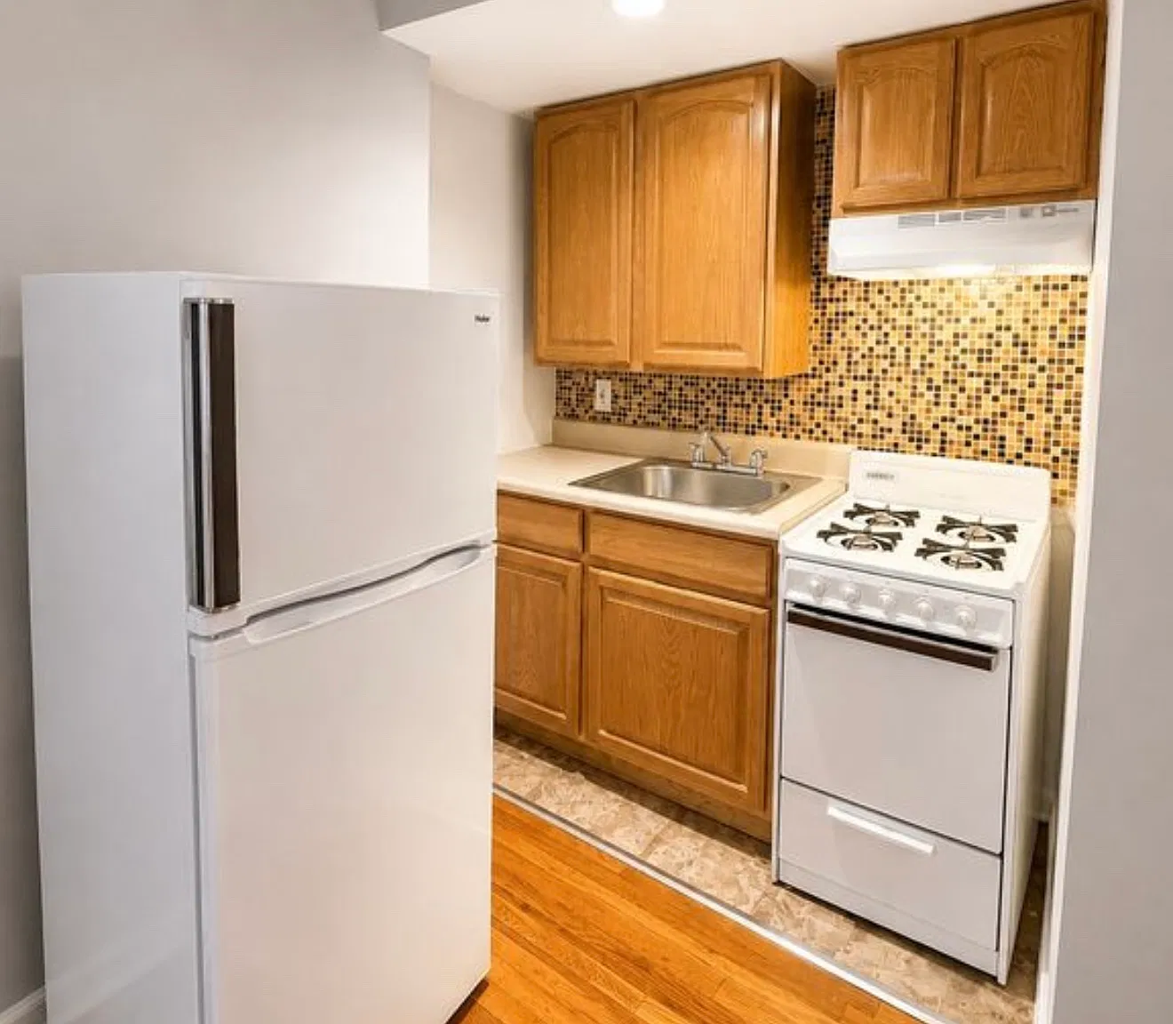 Studio, $1,687 — Photo 4