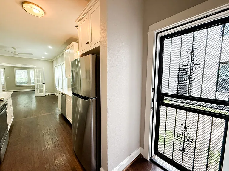 4112 Junius St — Photo 34