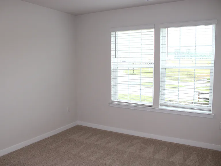 1745 Lawder Cir — Photo 14