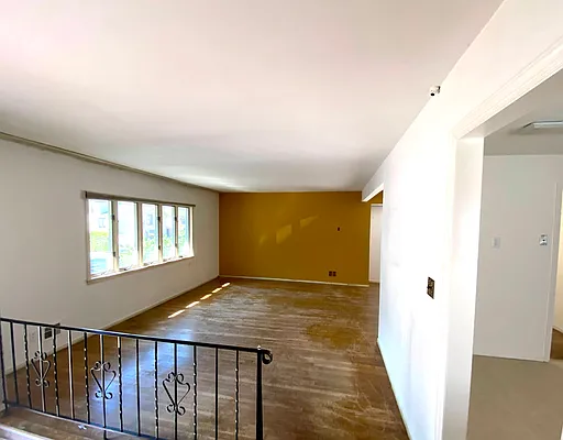 Sold by Korr Realty | media 43