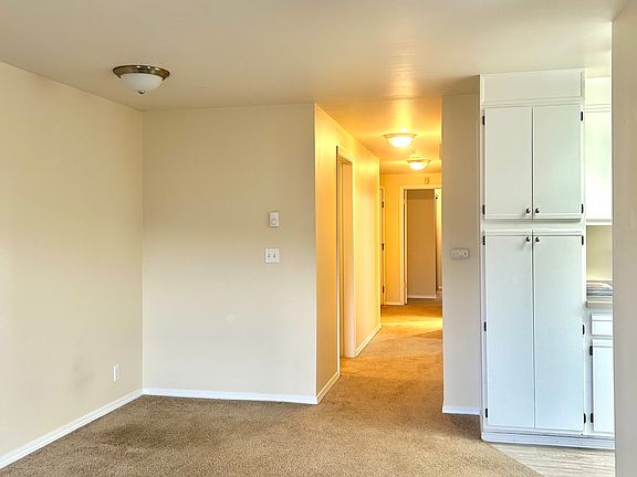 5th image of 5034 Fauntleroy Way SW APT 202