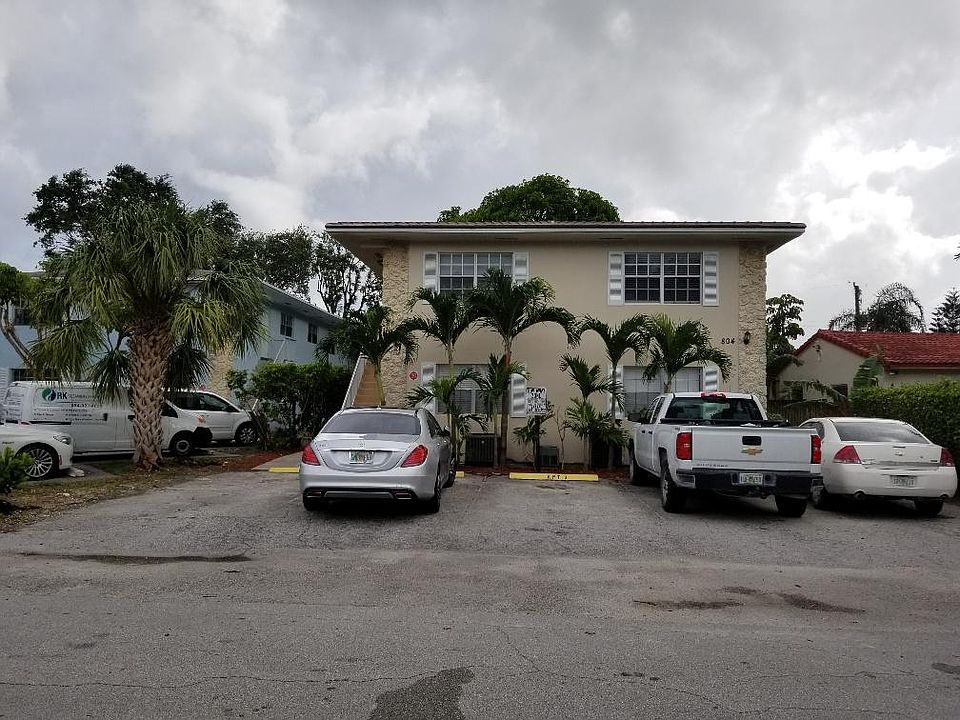 1st image of 804 SE 13th St APT 1