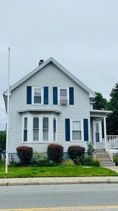694 N Broadway St, East Providence, RI, 02914