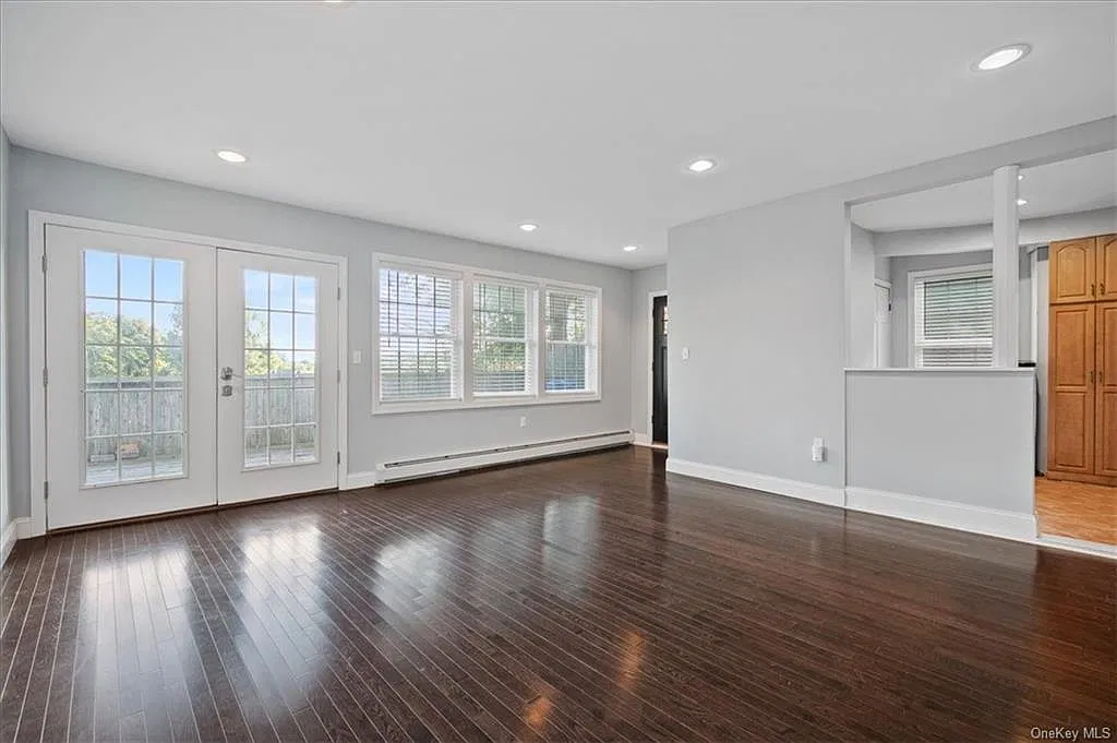 3 bed, 1600 sqft, $4,500 — Photo 4
