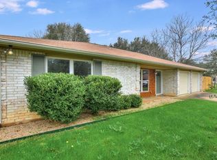 1411 Salem Meadow Cir, Austin, TX 78745