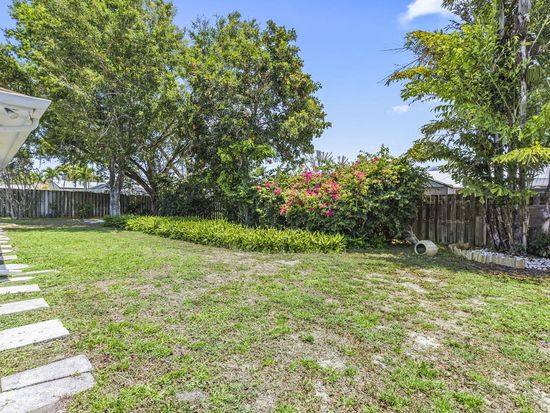 2003 NE Aloe Calle, Jensen Beach, FL 34957