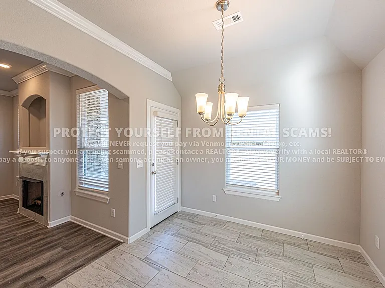 4476 W Newton Ave — Photo 4
