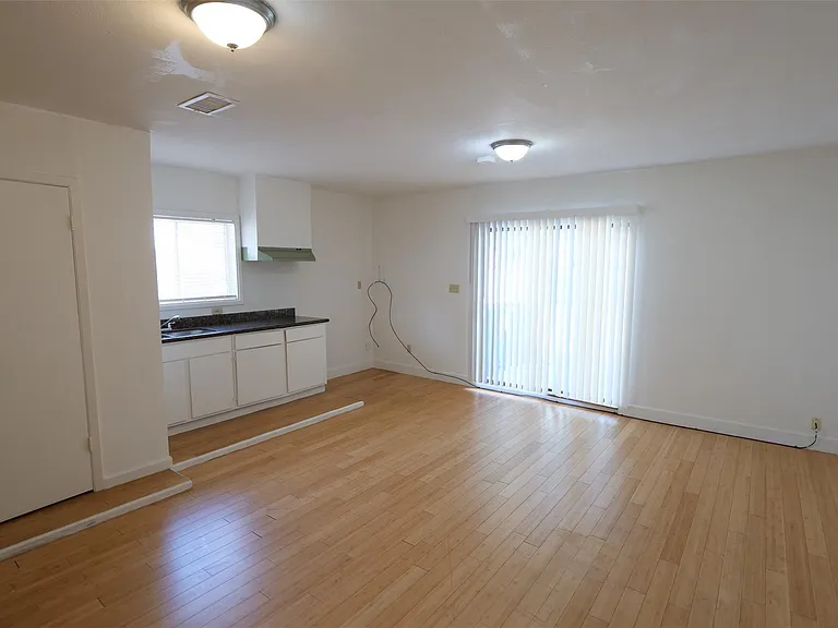 5231 Beechnut St — Photo 15