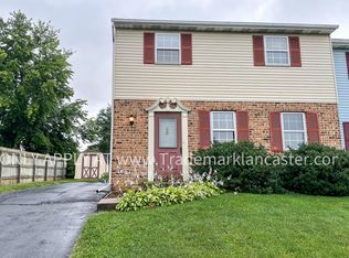 402 Coreopsis Dr, Lancaster, PA